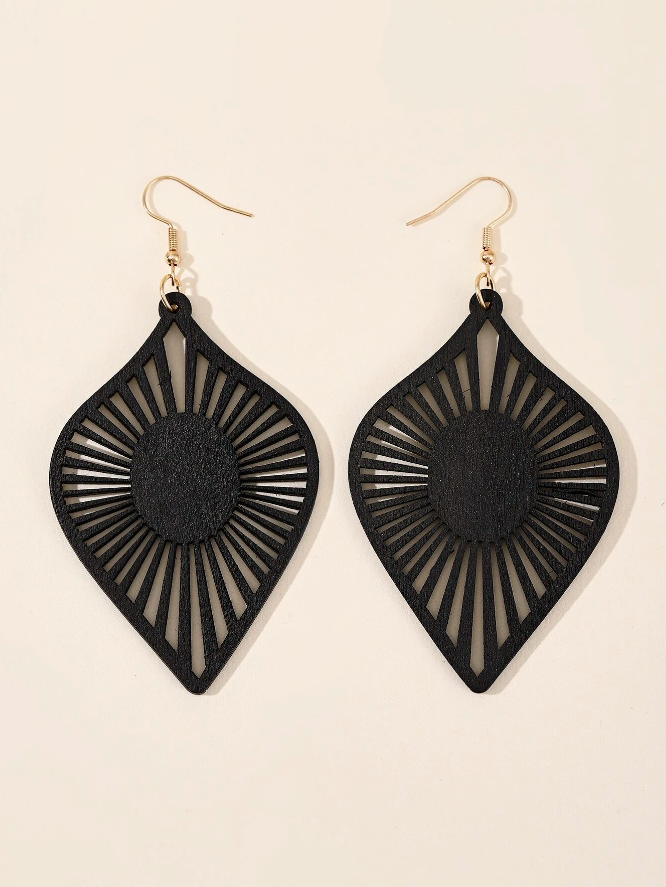 🖤 Pendientes Florales Calados – Estilo Bohemio