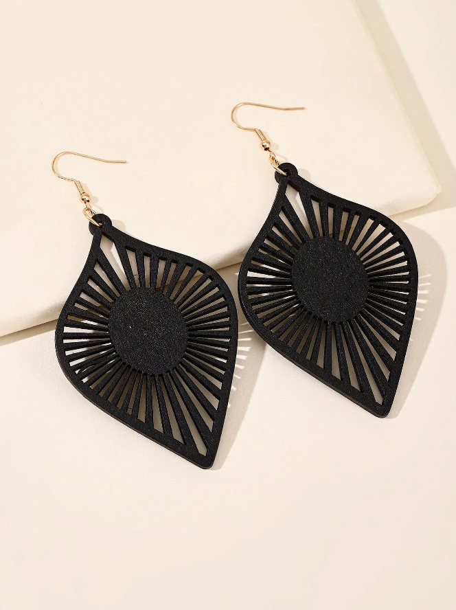 🖤 Pendientes Florales Calados – Estilo Bohemio