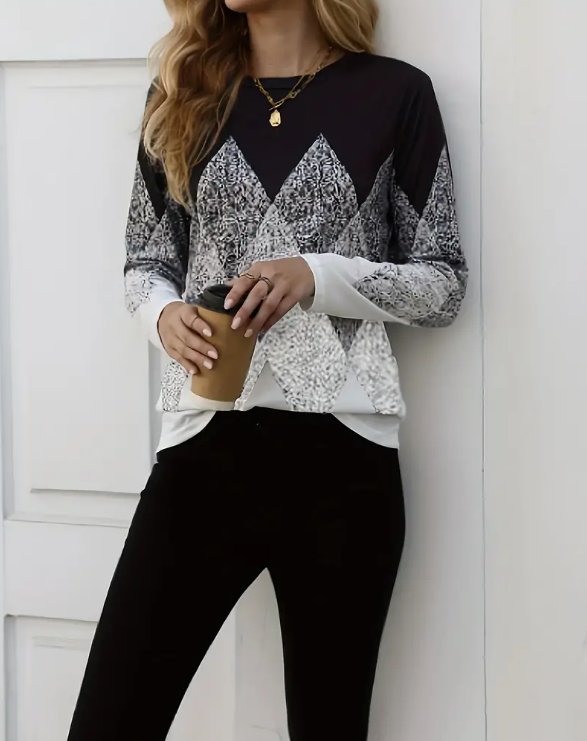 🖤 Camiseta con Cuello Redondo y Estampado de Argyle