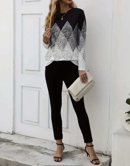 🖤 Camiseta con Cuello Redondo y Estampado de Argyle