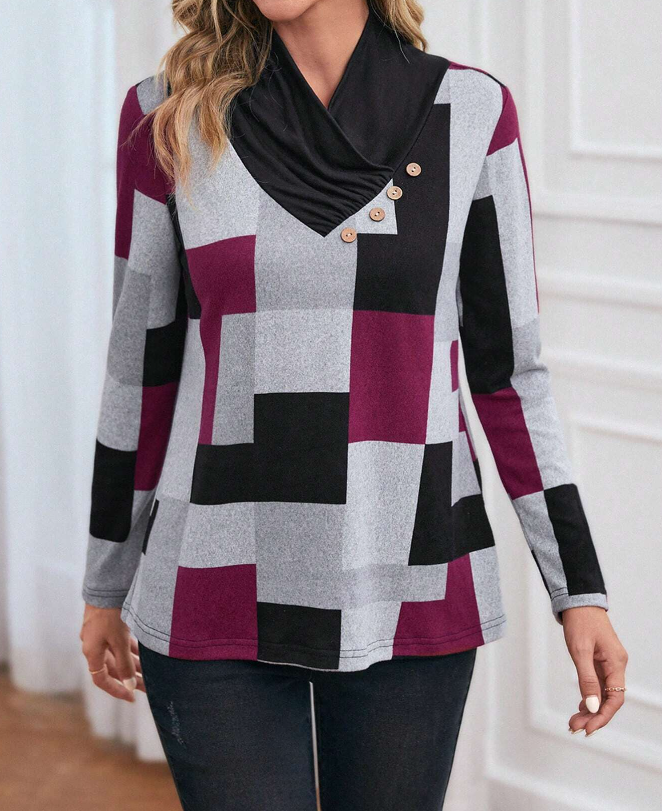 🟥 Camiseta con Estampado Geométrico y Diseño de Botón