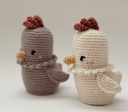 🐔 Gallinita con Huevo – Amigurumi Campestre Hecho a Mano