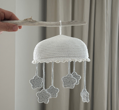 ☁️⭐ Móvil Colgante de Estrellas – Amigurumi Decorativo Hecho a Mano