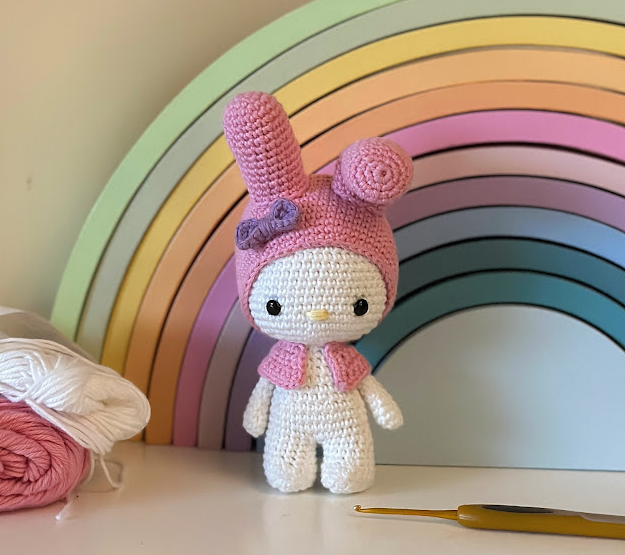🐰🎀 Muñeca Conejita Rosa Inspiración My Melody – Amigurumi Hecho a Mano