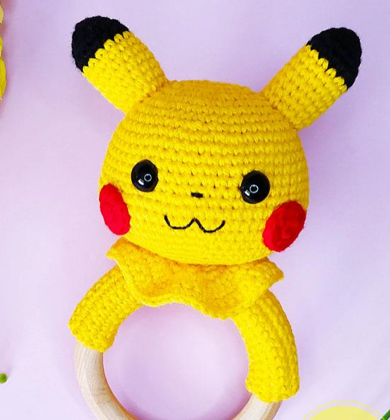 ⚡💛 Sonajero Amigurumi Pikachu – Hecho a Mano