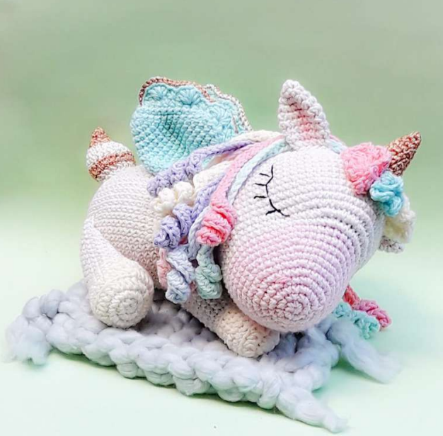 🦄 Unicornio Pastel con Alas – Amigurumi Hecho a Mano