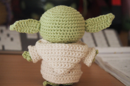 🛡️ Maestro Yoda – Amigurumi Hecho a Mano