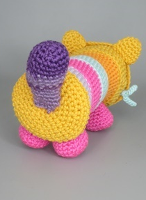 🐱 Amigurumi Gatito Multicolor – Hecho a Mano