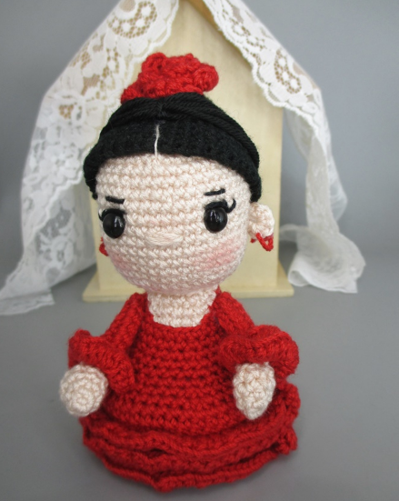 💃 Amigurumi Muñeca Flamenca – Hecho a Mano