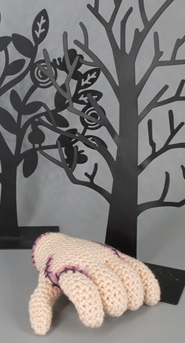 ✋ Amigurumi “La Cosa Addams” – Hecho a Mano