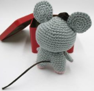 🐭 Ratoncita con Lazo – Amigurumi Hecho a Mano