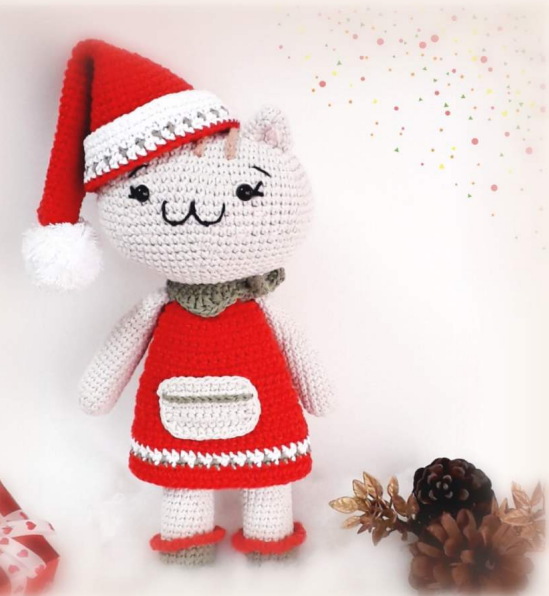 🎄 Gatita Navideña – Amigurumi Hecho a Mano