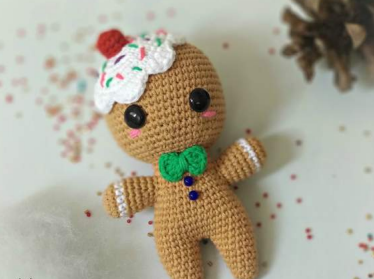 🧁 Muñeco Jengibre Cupcake – Amigurumi Hecho a Mano