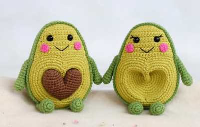 🥑 Avocadics Enamororados – Amigurumi Hecho a Mano