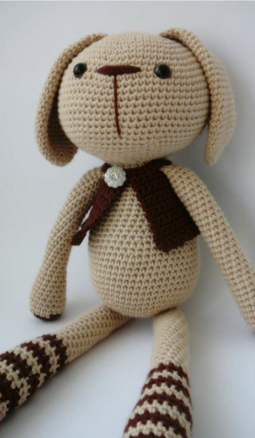 🐇 Conejito Beige con Bufanda – Amigurumi Hecho a Mano