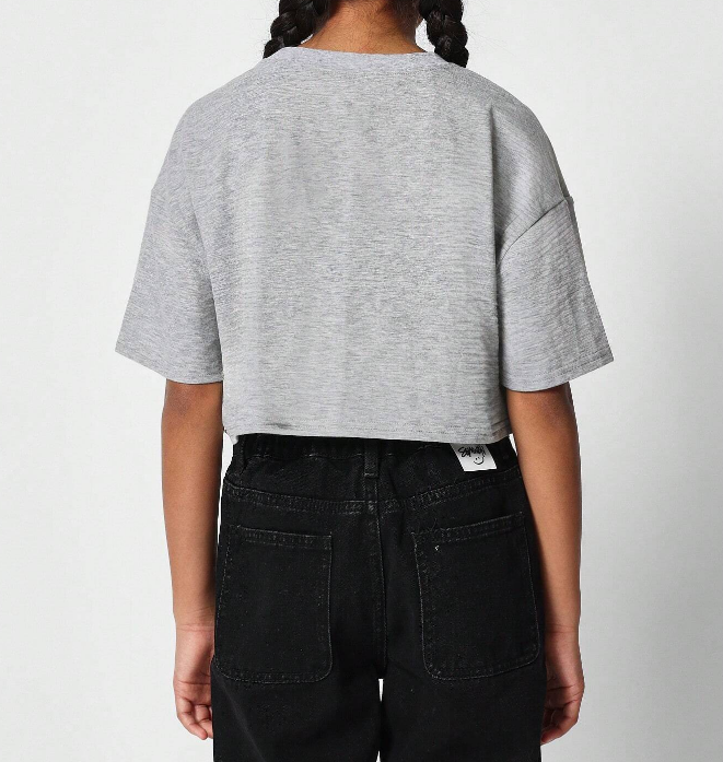 👕 Camiseta Esencial Infantil – Corte Ceñido + Manga de Codo