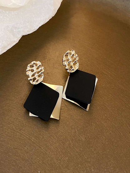 ◼️ Pendientes Geométricos – Elegancia Moderna