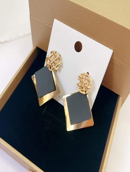 ◼️ Pendientes Geométricos – Elegancia Moderna