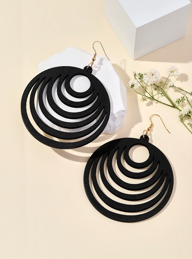🖤 Pendientes de Madera – Anillos Concéntricos & Negro Mate