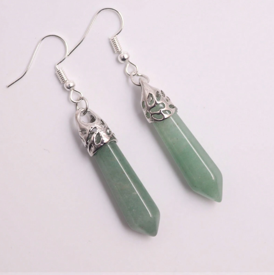 🔮 Pendientes Cristal – Punta Doble & Marco Plateado