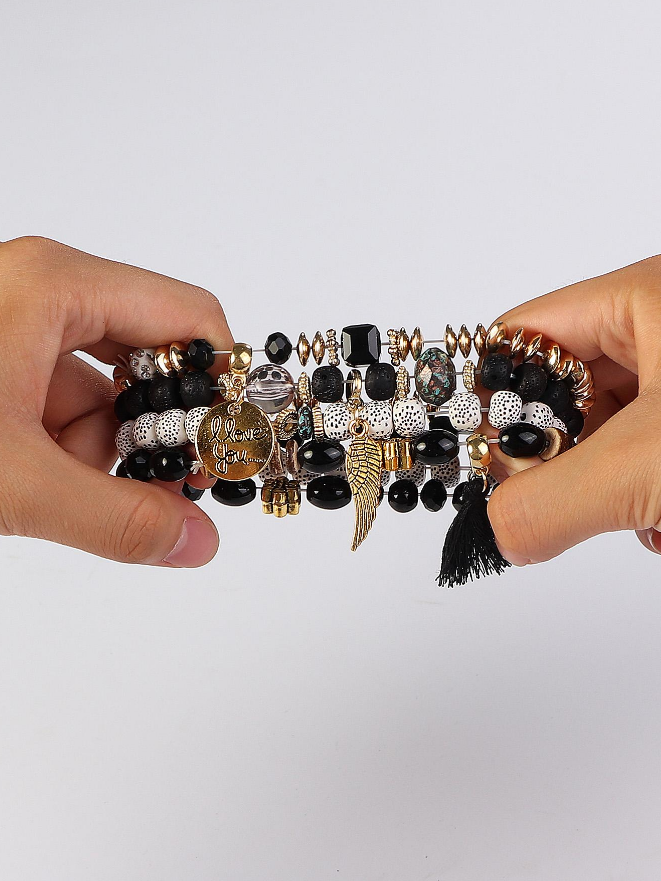 ✨ Brazalete Bohemio con Borla – Se Vende por Separado