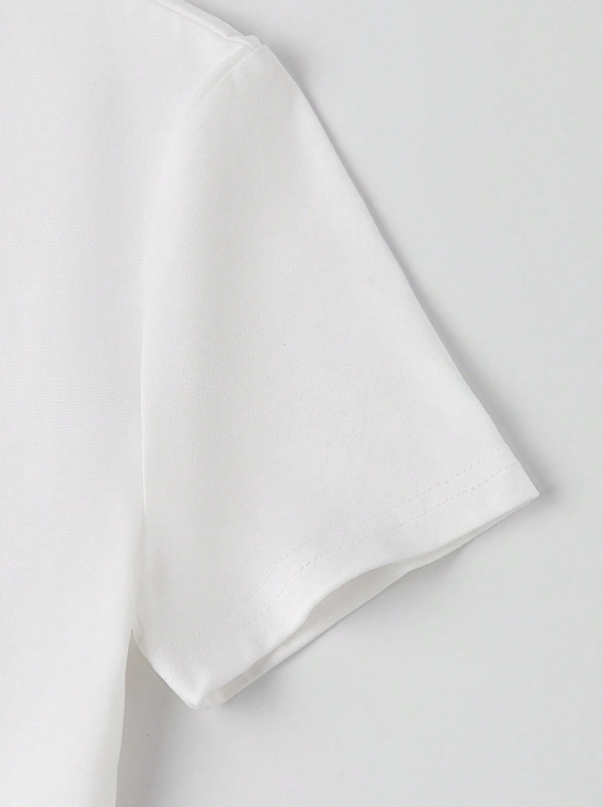 🌺 Camiseta Corta de Manga Corta con Patrón Floral