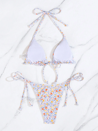🌼 Top de Bikini Halter con Diseño Floral + Bottom con Lazos Laterales