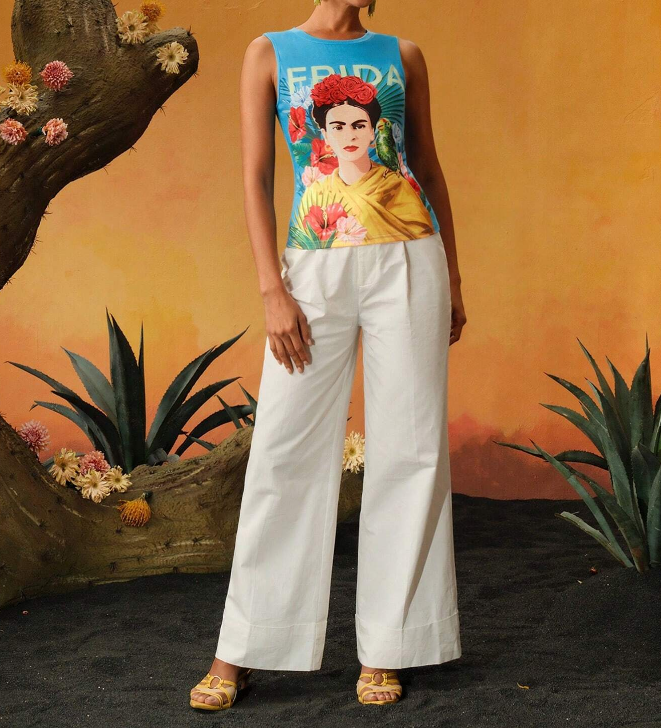 💙 Camiseta Sin Mangas Ajustada con Impresión de Personaje y Estilo Tropical