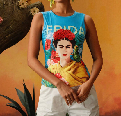 💙 Camiseta Sin Mangas Ajustada con Impresión de Personaje y Estilo Tropical