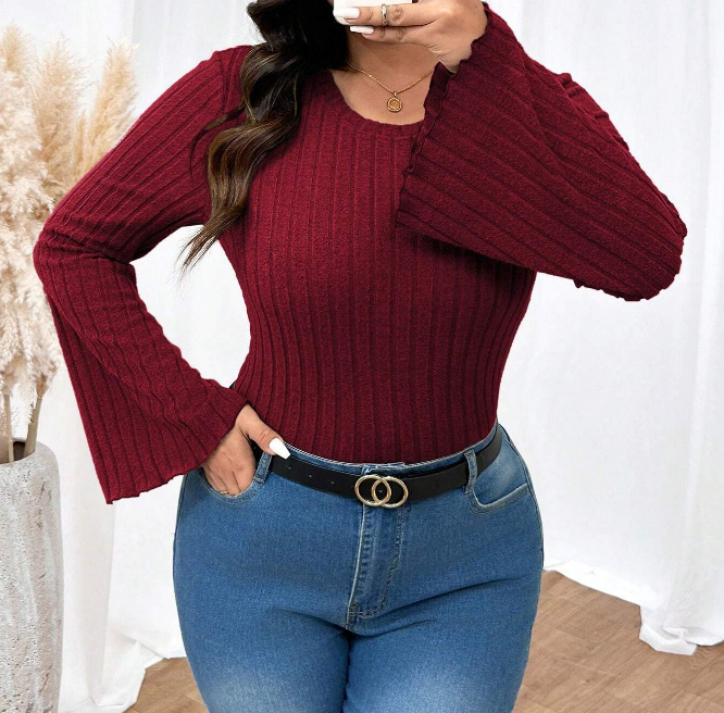 🍂 Camiseta Ajustada Mangas Acampanadas y Textura Estriada