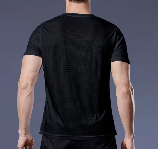 Polera Deportiva Hombre Cuello Redondo con Estampado Paris