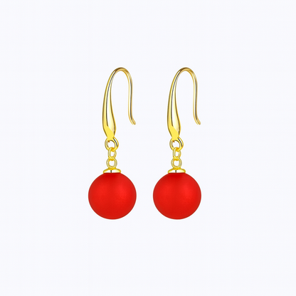 🎀 Pendientes Largos – Perla Blanca & Esfera Roja