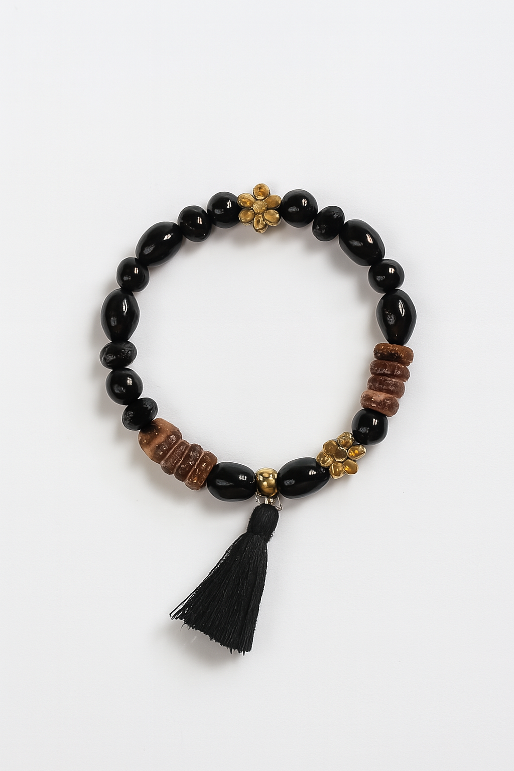 ✨ Brazalete Bohemio con Borla – Se Vende por Separado