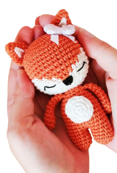 🦊🤍 Zorrita Dormilona – Amigurumi Hecho a Mano