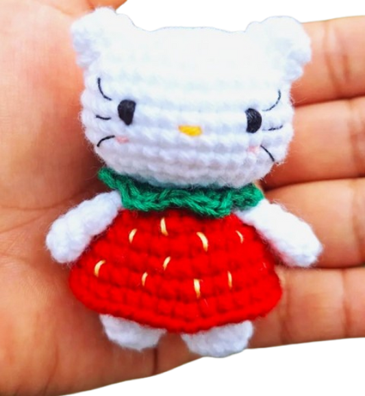 🐱🍓 Gatita Fresa – Amigurumi Hecho a Mano