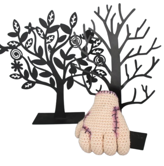 ✋ Amigurumi “La Cosa Addams” – Hecho a Mano