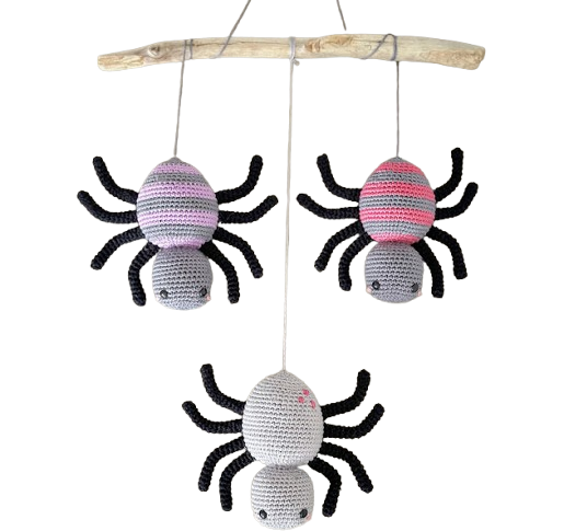 🕷️ Arañita Amigurumi – Decoración Colgante Tejida a Mano