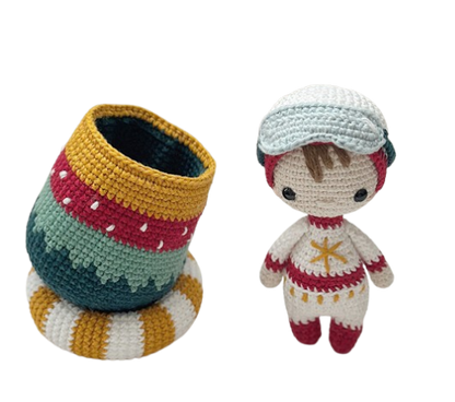 Astronauta Amigurumi con Cápsula – Juguete decorativo hecho a mano 🚀